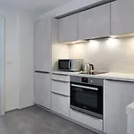 Vn48 By Adrez Aparthotel Prag