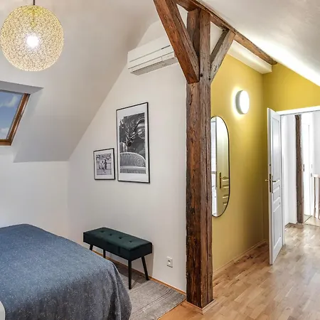 Vn48 By Adrez Apart Otel Prag